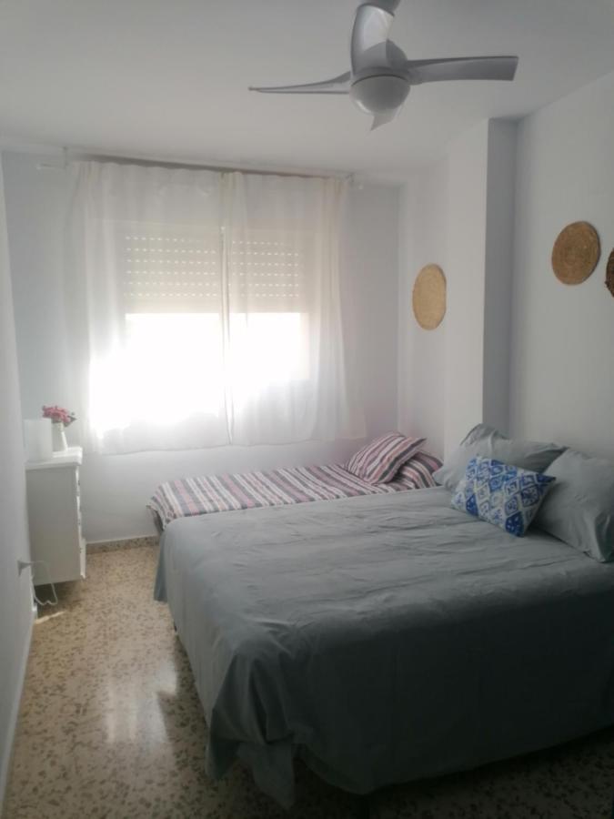 דירות Piso Familiar Con Piscina Y Aparcamiento En Torre Del Mar - Edificio Ronda I מראה חיצוני תמונה